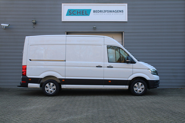Volkswagen Crafter 35 2.0 TDI L3H3 177pk - Facelift - Navigatie - LED - Geveerde stoel - Virtual cockpit - Camera - Trekhaak - Stoelverwarming - Ri