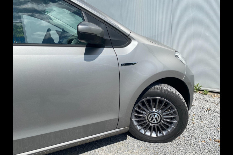 Volkswagen up! 1.0 R-Line Origineel NL Auto N.A.P !!! Cruise|PDC|Blueth|Originele VW UP Velgen
