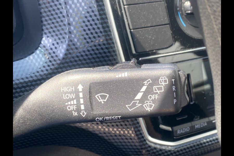 Volkswagen up! 1.0 R-Line Origineel NL Auto N.A.P !!! Cruise|PDC|Blueth|Originele VW UP Velgen