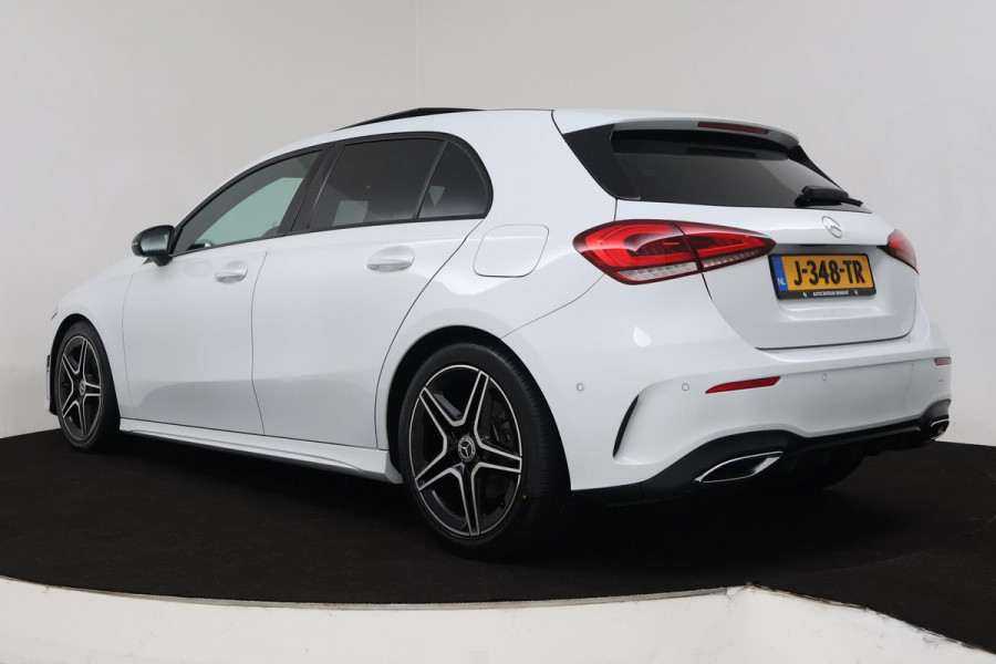 Mercedes-Benz A-Klasse 220 Premium Plus (PANORAMADAK, PARKEERSENSOREN, STOELVERWARMING, CRUISE CONTROL, ACHTERUITRIJCAMERA)