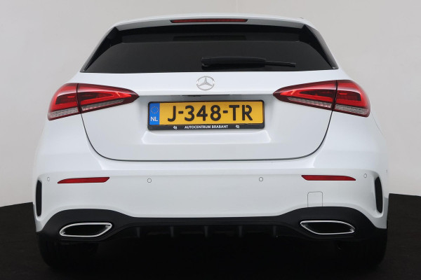 Mercedes-Benz A-Klasse 220 Premium Plus (PANORAMADAK, PARKEERSENSOREN, STOELVERWARMING, CRUISE CONTROL, ACHTERUITRIJCAMERA)