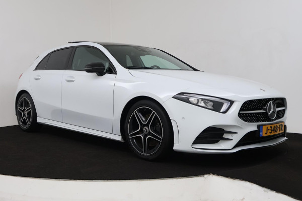 Mercedes-Benz A-Klasse 220 Premium Plus (PANORAMADAK, PARKEERSENSOREN, STOELVERWARMING, CRUISE CONTROL, ACHTERUITRIJCAMERA)