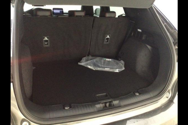 Ford Kuga 2.5 PHEV ST-Line X 225pk | Driver Assistance Pack | Wegklapbare Trekhaak | Winterpack | Verlengde Fabrieksgarantie tot 05-2028