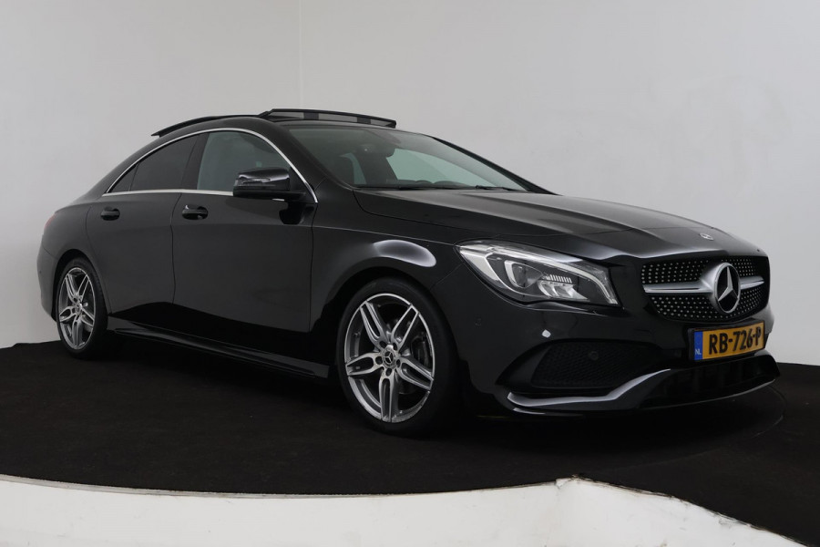 Mercedes-Benz CLA-Klasse 180 Ambition (PANORAMADAK, PARKEERSENSOREN, CRUISE CONTROL, AUTOMAAT, NAVIGATIE, STOELVERWARMING)