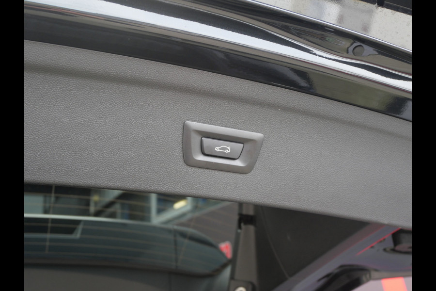 BMW iX xDrive50 BUSINESS ED. PLUS | 112 kWh | PANORAMA | CRYSTAL | TREKHAAK | LUCHTVERING | 1e EIG!!