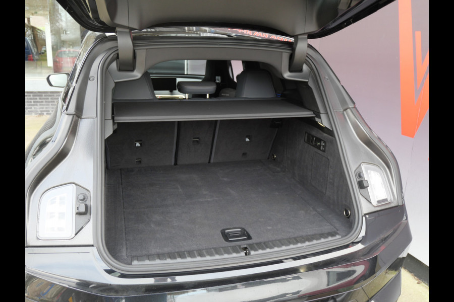 BMW iX xDrive50 BUSINESS ED. PLUS | 112 kWh | PANORAMA | CRYSTAL | TREKHAAK | LUCHTVERING | 1e EIG!!