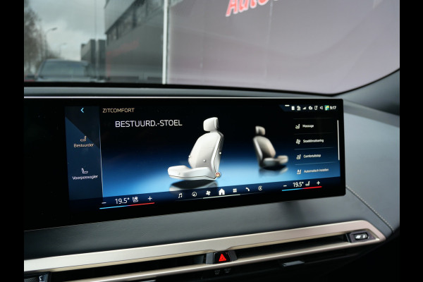 BMW iX xDrive50 BUSINESS ED. PLUS | 112 kWh | PANORAMA | CRYSTAL | TREKHAAK | LUCHTVERING | 1e EIG!!