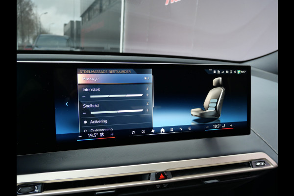 BMW iX xDrive50 BUSINESS ED. PLUS | 112 kWh | PANORAMA | CRYSTAL | TREKHAAK | LUCHTVERING | 1e EIG!!