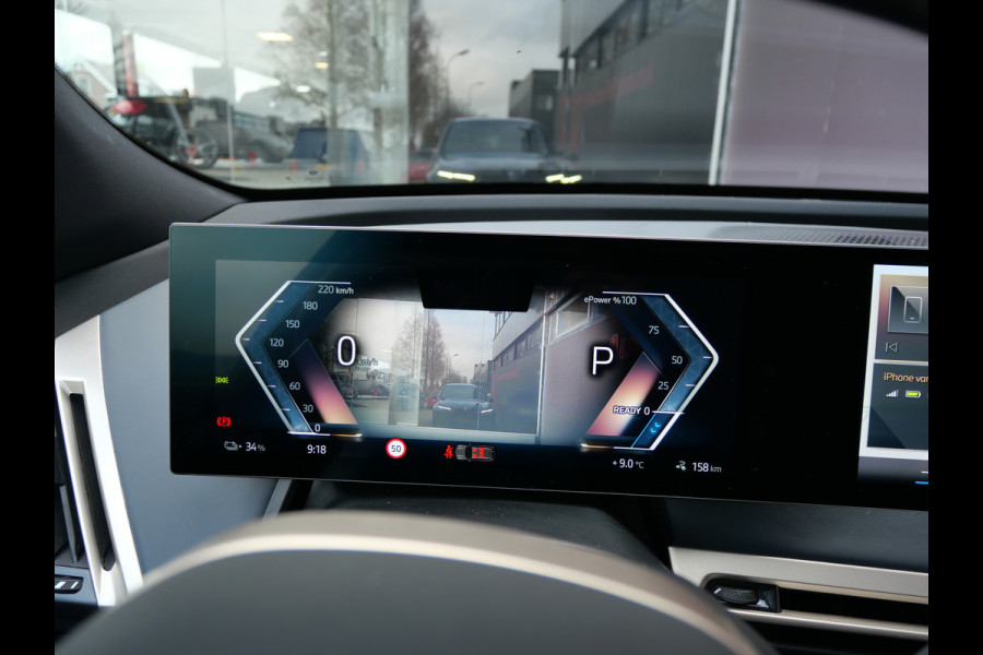 BMW iX xDrive50 BUSINESS ED. PLUS | 112 kWh | PANORAMA | CRYSTAL | TREKHAAK | LUCHTVERING | 1e EIG!!