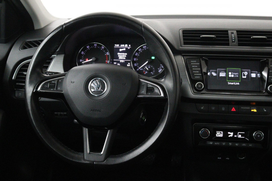 Škoda Fabia Combi 1.2 TSI Drive (PANORAMADAK, PARKEERSENSOREN, CRUISE CONTROL, CAMERA, CARPLAY, AUTOMAAT)