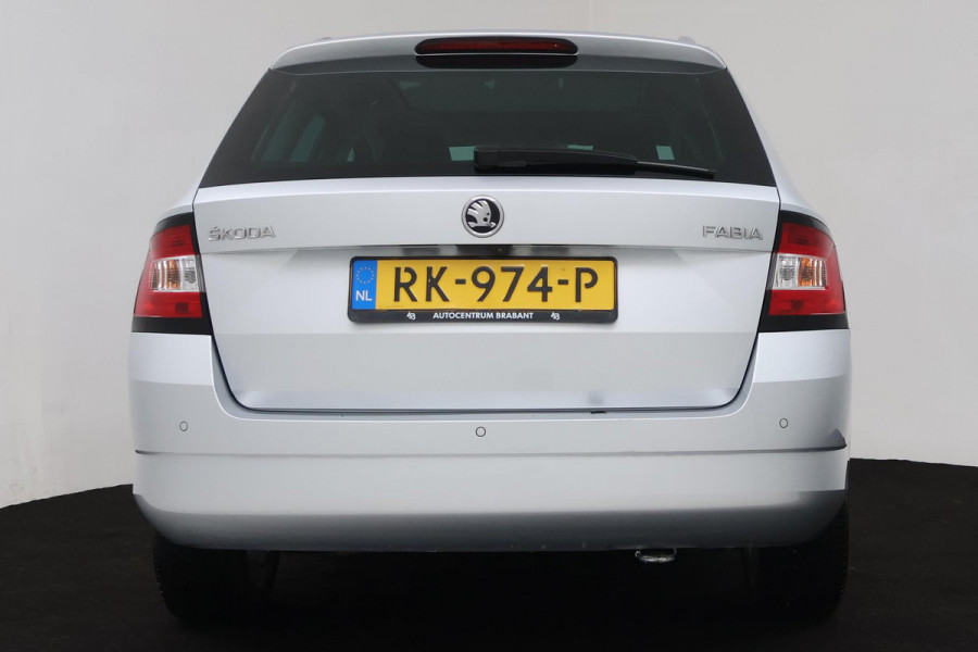 Škoda Fabia Combi 1.2 TSI Drive (PANORAMADAK, PARKEERSENSOREN, CRUISE CONTROL, CAMERA, CARPLAY, AUTOMAAT)