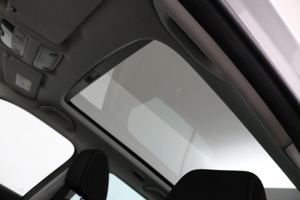 Škoda Fabia Combi 1.2 TSI Drive (PANORAMADAK, PARKEERSENSOREN, CRUISE CONTROL, CAMERA, CARPLAY, AUTOMAAT)