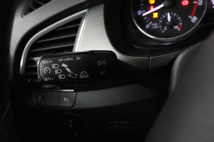 Škoda Fabia Combi 1.2 TSI Drive (PANORAMADAK, PARKEERSENSOREN, CRUISE CONTROL, CAMERA, CARPLAY, AUTOMAAT)