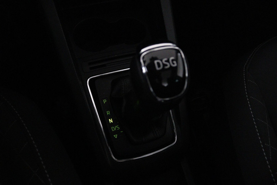 Škoda Fabia Combi 1.2 TSI Drive (PANORAMADAK, PARKEERSENSOREN, CRUISE CONTROL, CAMERA, CARPLAY, AUTOMAAT)