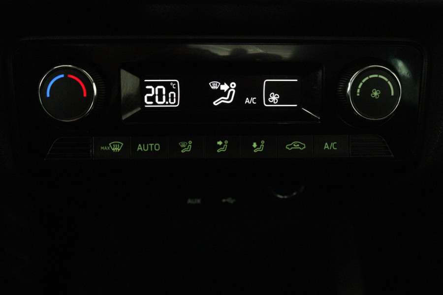 Škoda Fabia Combi 1.2 TSI Drive (PANORAMADAK, PARKEERSENSOREN, CRUISE CONTROL, CAMERA, CARPLAY, AUTOMAAT)