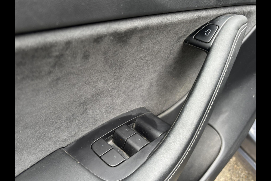 Tesla Model 3 Standard RWD Plus 60 kWh AUTOPILOT | LEDER | PANO