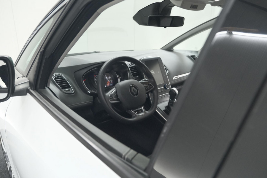 Renault Scénic TCe 140 EDC Intens | Trekhaak | Camera | Dodehoekdetectie | Apple Carplay