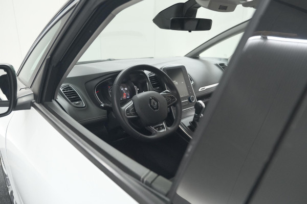 Renault Scénic TCe 140 EDC Intens | Trekhaak | Camera | Dodehoekdetectie | Apple Carplay