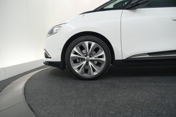 Renault Scénic TCe 140 EDC Intens | Trekhaak | Camera | Dodehoekdetectie | Apple Carplay