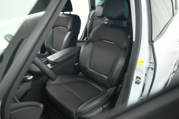 Renault Scénic TCe 140 EDC Intens | Trekhaak | Camera | Dodehoekdetectie | Apple Carplay