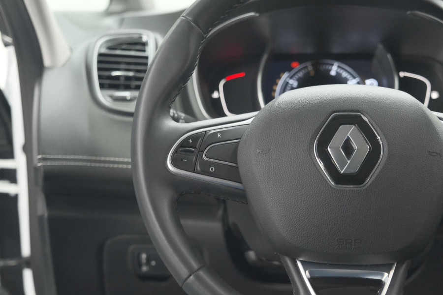 Renault Scénic TCe 140 EDC Intens | Trekhaak | Camera | Dodehoekdetectie | Apple Carplay