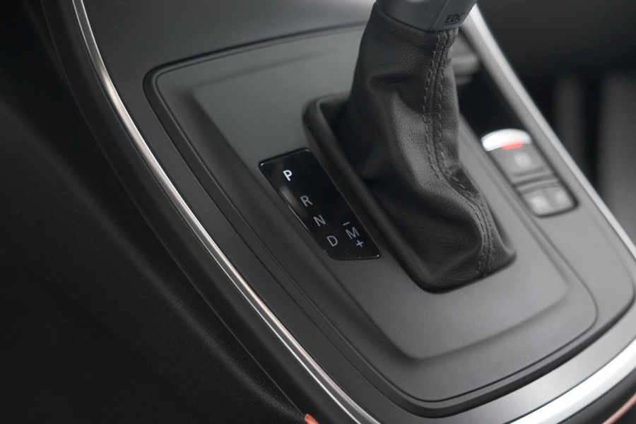 Renault Scénic TCe 140 EDC Intens | Trekhaak | Camera | Dodehoekdetectie | Apple Carplay