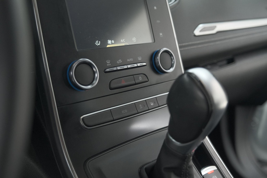 Renault Scénic TCe 140 EDC Intens | Trekhaak | Camera | Dodehoekdetectie | Apple Carplay