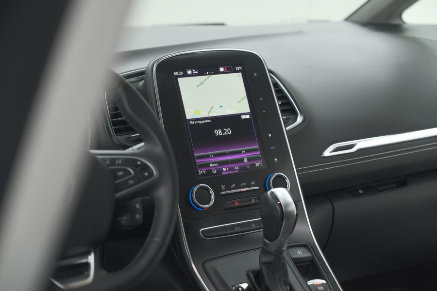 Renault Scénic TCe 140 EDC Intens | Trekhaak | Camera | Dodehoekdetectie | Apple Carplay