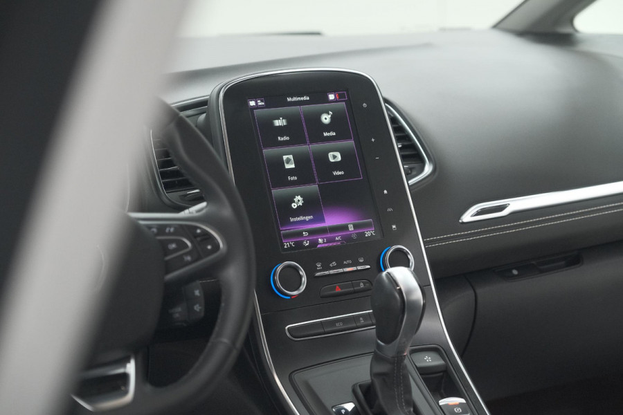 Renault Scénic TCe 140 EDC Intens | Trekhaak | Camera | Dodehoekdetectie | Apple Carplay