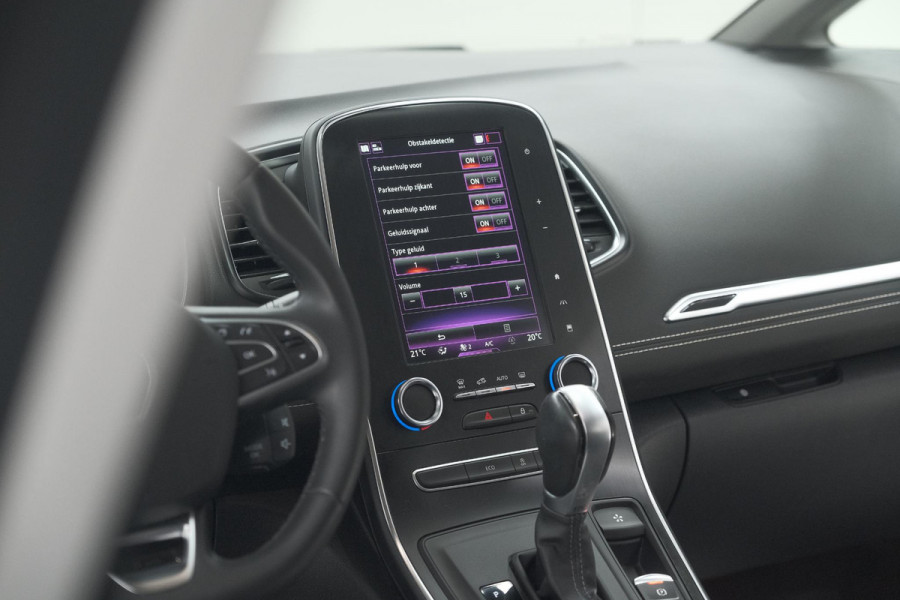 Renault Scénic TCe 140 EDC Intens | Trekhaak | Camera | Dodehoekdetectie | Apple Carplay
