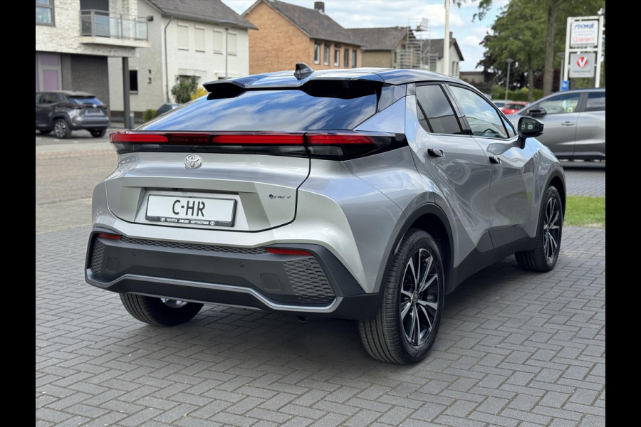 Toyota C-HR 2.0 High Power Hybrid First Edition | Groot scherm, Dodehoekherkenning, Stoel + Stuurverwarming, Parkeersensoren, Keyless