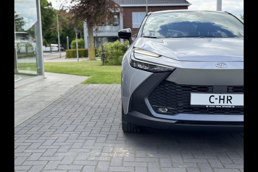 Toyota C-HR 2.0 High Power Hybrid First Edition | Groot scherm, Dodehoekherkenning, Stoel + Stuurverwarming, Parkeersensoren, Keyless