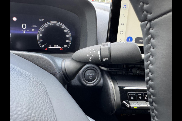 Toyota C-HR 2.0 High Power Hybrid First Edition | Groot scherm, Dodehoekherkenning, Stoel + Stuurverwarming, Parkeersensoren, Keyless