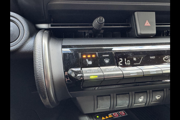 Toyota C-HR 2.0 High Power Hybrid First Edition | Groot scherm, Dodehoekherkenning, Stoel + Stuurverwarming, Parkeersensoren, Keyless