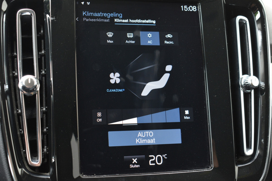 Volvo XC40 1.5 T3 Momentum Pro | Camera achter | Cruise Control | Dealer onderhouden |