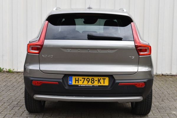 Volvo XC40 1.5 T3 Momentum Pro | Camera achter | Cruise Control | Dealer onderhouden |