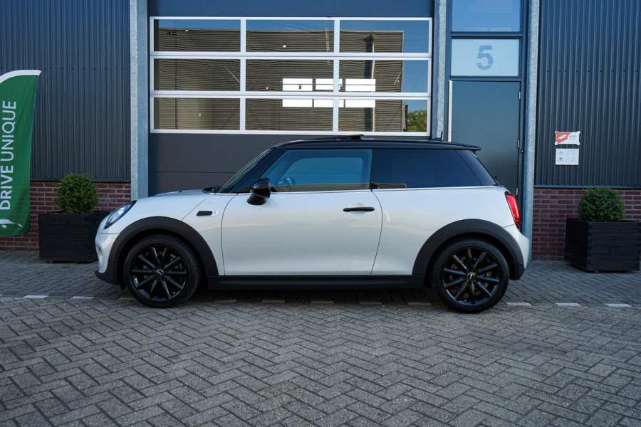 MINI Mini 1.5 Cooper Chili | Panoramadak | Stoelverwarming | Union Jack lichten | Zwarte Sierdelen