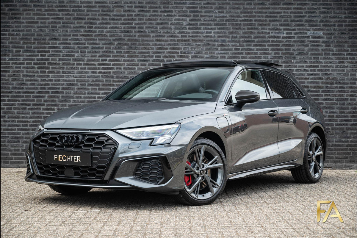 Audi A3 Sportback 45 TFSI e S Line Competition Audi A3 Sportback 45 TFSI e S Line Competition