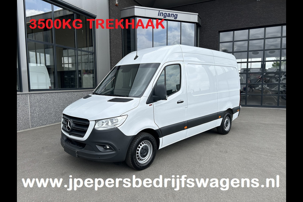 Mercedes-Benz Sprinter 319 CDI L2 H2 3.0 V6 / 3500KG Trekhaak / 360 Camera / MBUX / Navigatie / Cruise control / Airco / 270 Graden achterdeuren Mercedes-Benz Sprinter 319 CDI L2 H2 3.0 V6 / 3500KG Trekhaak / 360 Camera / MBUX / Navigatie / Cruise control / Airco / 270 Graden achterdeuren
