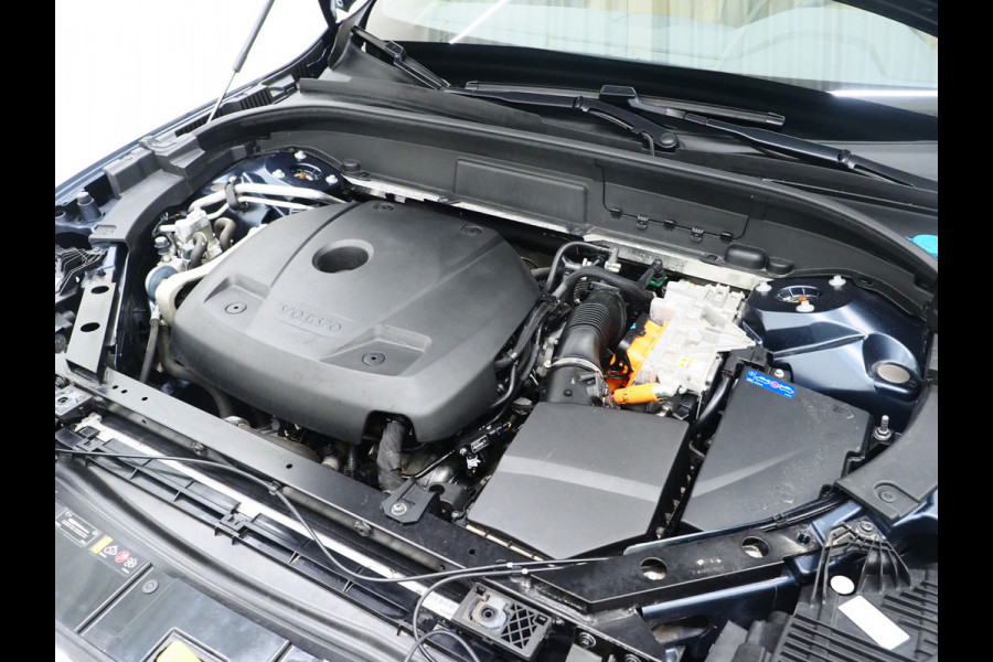 Volvo XC60 2.0 T6 Recharge AWD Ultimate Long Range | Panoramadak | Pilot Assist | Keyless | Camera | Memory | Trekhaak