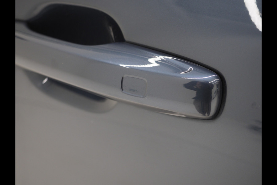 Volvo XC60 2.0 T6 Recharge AWD Ultimate Long Range | Panoramadak | Pilot Assist | Keyless | Camera | Memory | Trekhaak