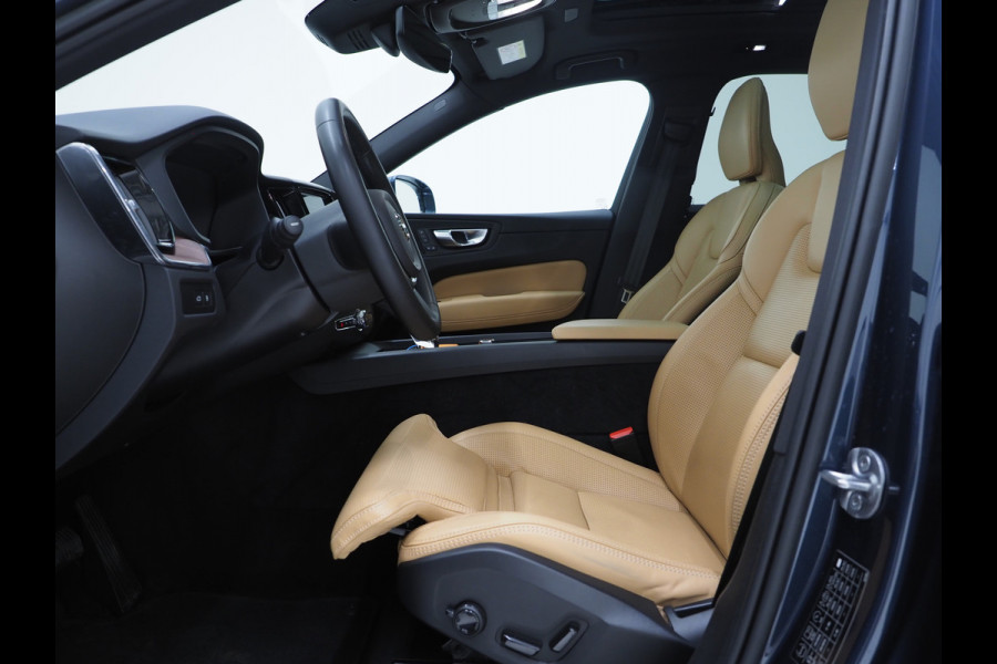 Volvo XC60 2.0 T6 Recharge AWD Ultimate Long Range | Panoramadak | Pilot Assist | Keyless | Camera | Memory | Trekhaak