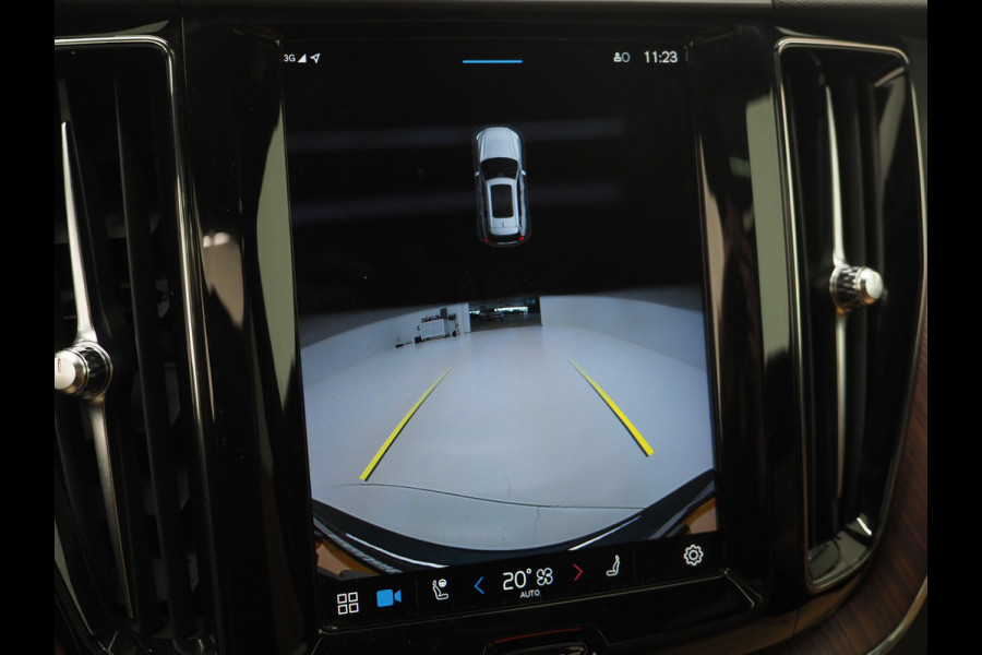 Volvo XC60 2.0 T6 Recharge AWD Ultimate Long Range | Panoramadak | Pilot Assist | Keyless | Camera | Memory | Trekhaak