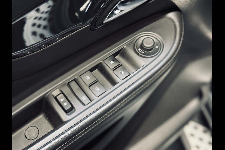 Opel Mokka 1.4 Turbo Innovation Aut. | 19" | Schuifdak | Camera
