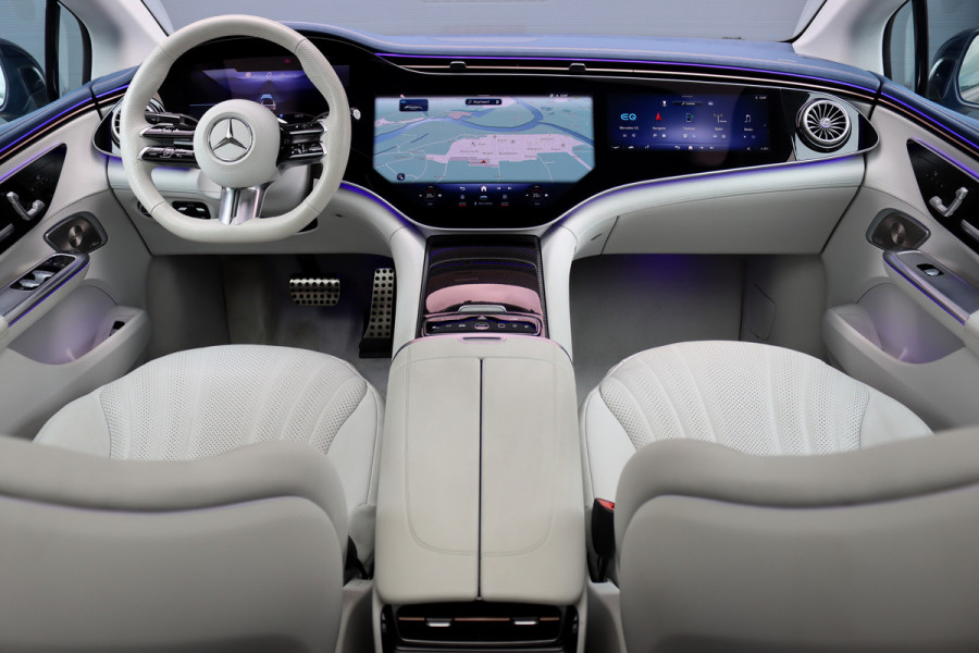 Mercedes-Benz EQE 300 AMG Line 89 kWh | Hyperscreen | Airmatic | Distronic+ | Memory | Burmester | Panoramadak | Digital Light | Surround Camera | Keyless Go | Augmented Reality | Warmtepomp |