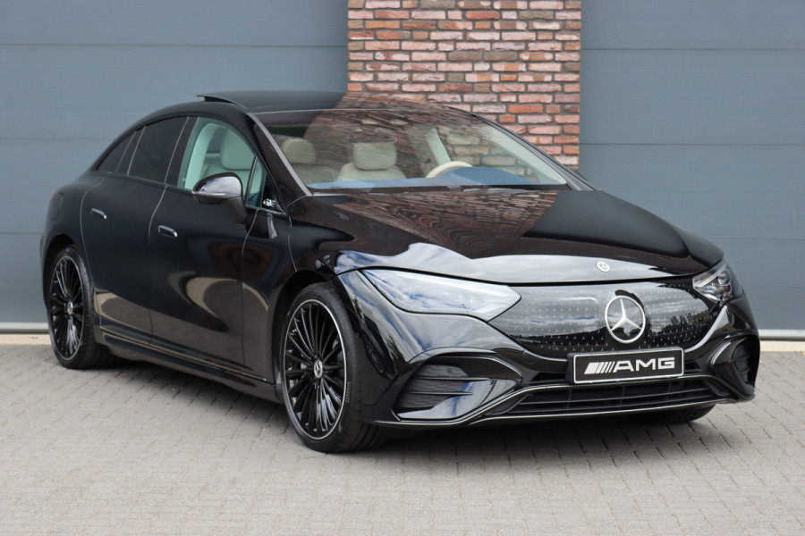Mercedes-Benz EQE 300 AMG Line 89 kWh | Hyperscreen | Airmatic | Distronic+ | Memory | Burmester | Panoramadak | Digital Light | Surround Camera | Keyless Go | Augmented Reality | Warmtepomp |