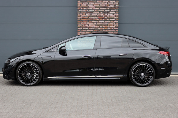 Mercedes-Benz EQE 300 AMG Line 89 kWh | Hyperscreen | Airmatic | Distronic+ | Memory | Burmester | Panoramadak | Digital Light | Surround Camera | Keyless Go | Augmented Reality | Warmtepomp |