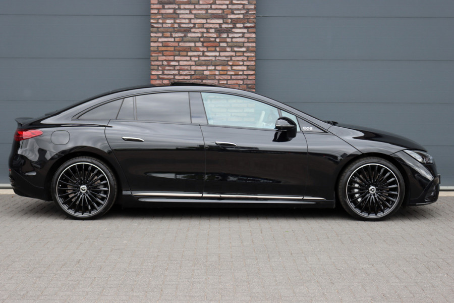 Mercedes-Benz EQE 300 AMG Line 89 kWh | Hyperscreen | Airmatic | Distronic+ | Memory | Burmester | Panoramadak | Digital Light | Surround Camera | Keyless Go | Augmented Reality | Warmtepomp |