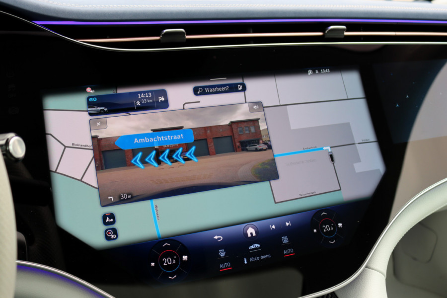 Mercedes-Benz EQE 300 AMG Line 89 kWh | Hyperscreen | Airmatic | Distronic+ | Memory | Burmester | Panoramadak | Digital Light | Surround Camera | Keyless Go | Augmented Reality | Warmtepomp |