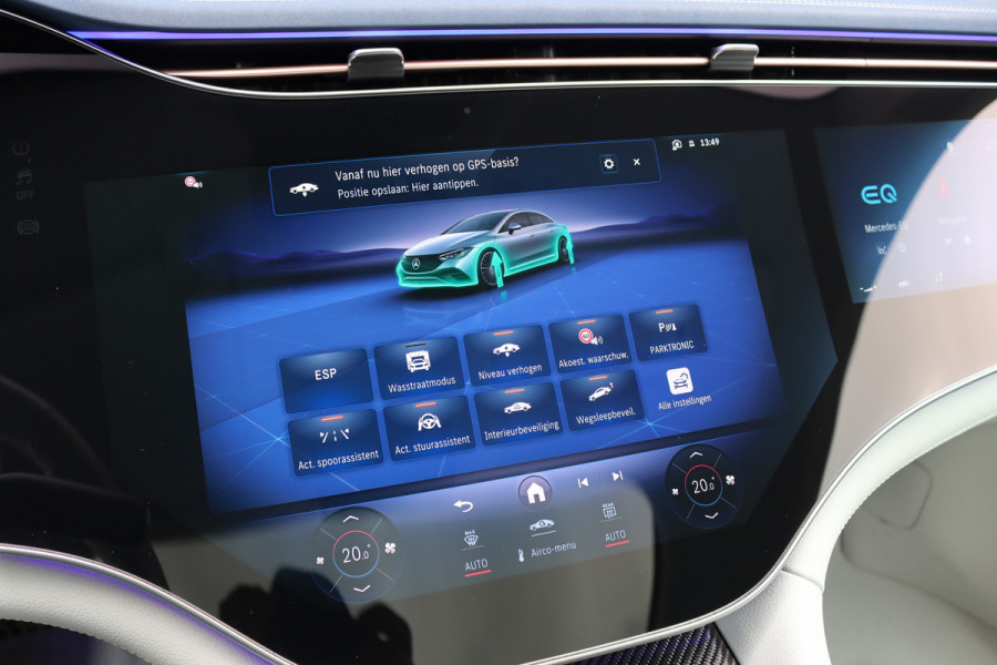Mercedes-Benz EQE 300 AMG Line 89 kWh | Hyperscreen | Airmatic | Distronic+ | Memory | Burmester | Panoramadak | Digital Light | Surround Camera | Keyless Go | Augmented Reality | Warmtepomp |